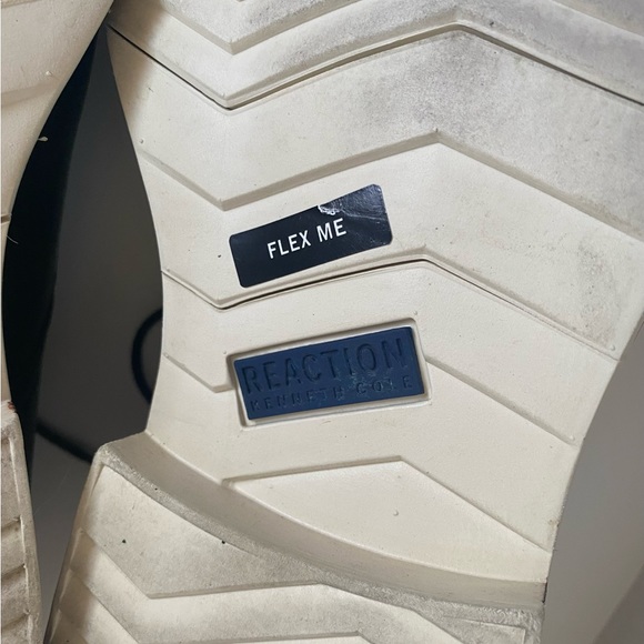 KENNETH COLE REACTION
Men's Black Vegan Leather
CLYDE FLEX LACE UP Size 12 - Picture 9 of 13